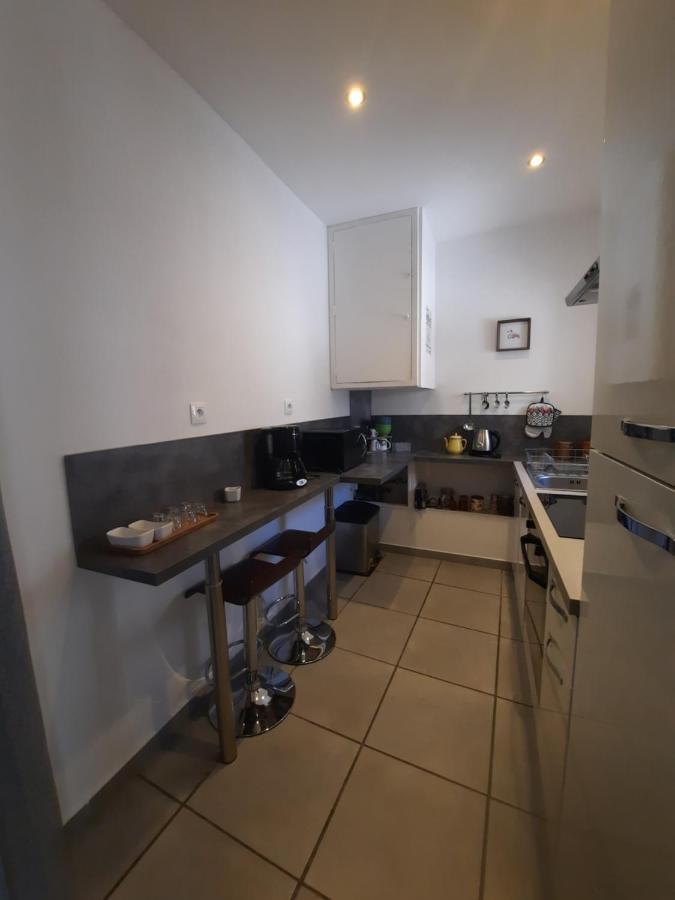 Agreable Appartement T2 Proche Centre Nimes Bagian luar foto